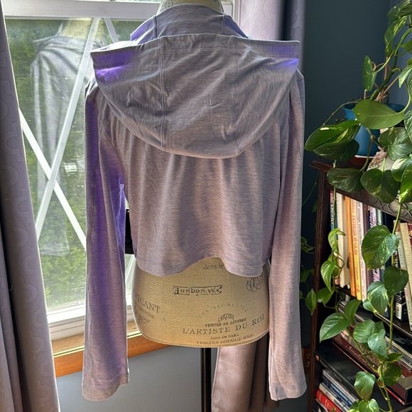 90 Degree by Reflex lavender Medium cropped pull over half zipper hoodie. NWT - Picture 6 of 8